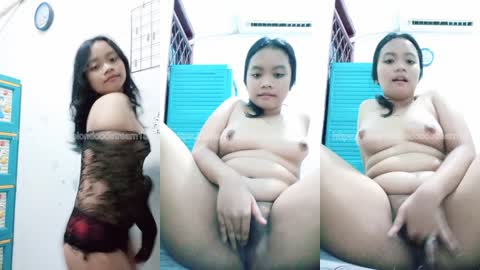 Bokep Mahasiswi Mela Pamer Body Sambil Colmek